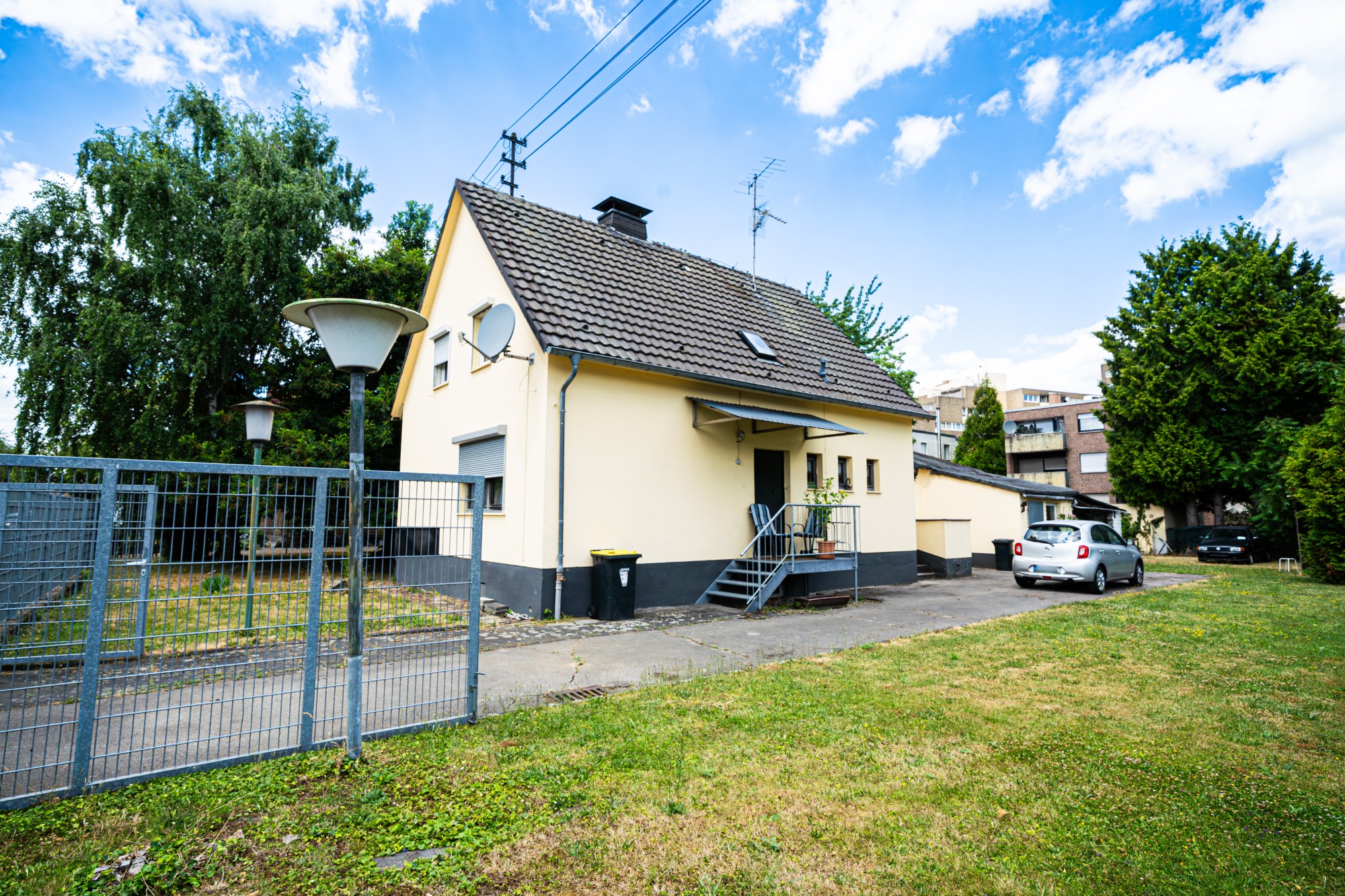 Freistehendes Haus mit großem Grundstück & Potenzial