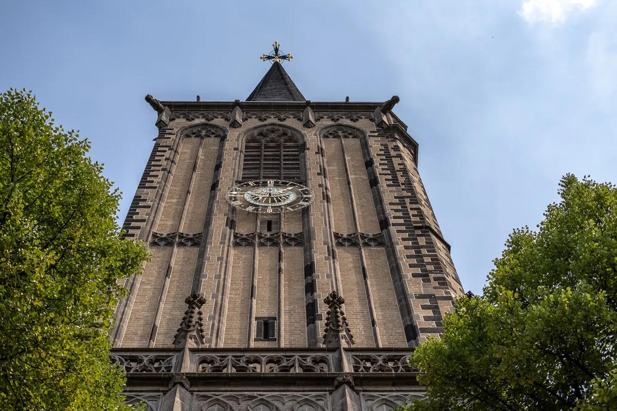 Turmspitze der Severins Kirche in Köln Altstadt Süd