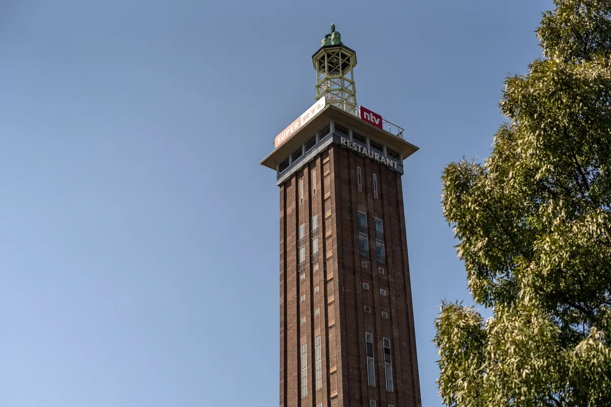 Messeturm in Köln Deutz