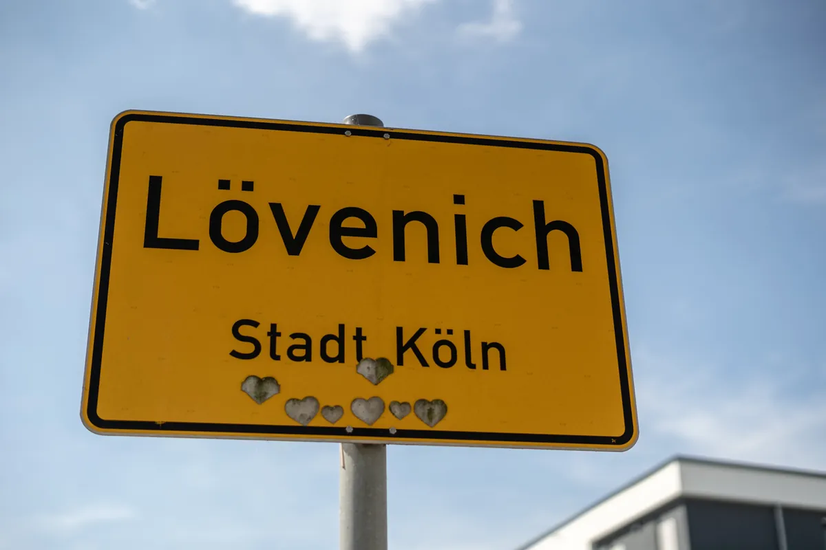Stadtteilschild Köln Lövenich