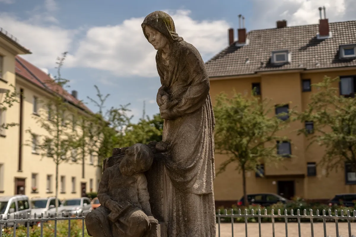 Barbarabrunnen in Köln Neuehrenfeld