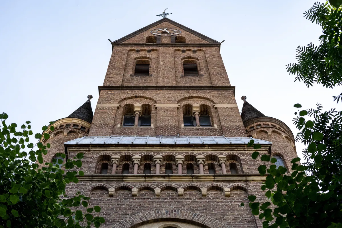 Kirchenturm der St. Katharina Köln Niehl