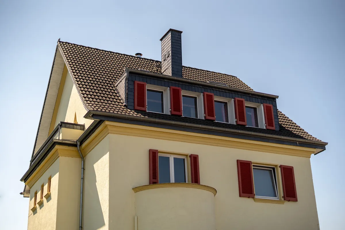 Haus an der Heinrich Latz Straße in Köln Roggendorf Thenhoven