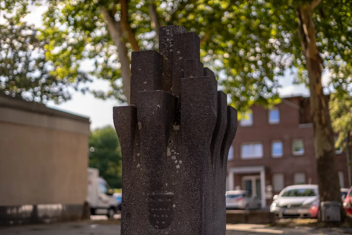 Skulptur in Köln Seeberg